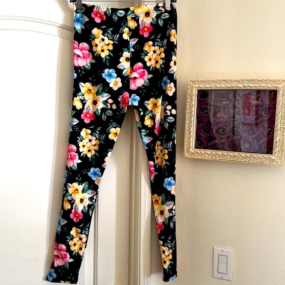 Floral Leggings / Ultra~Soft / NWOT - Picture 6 of 10